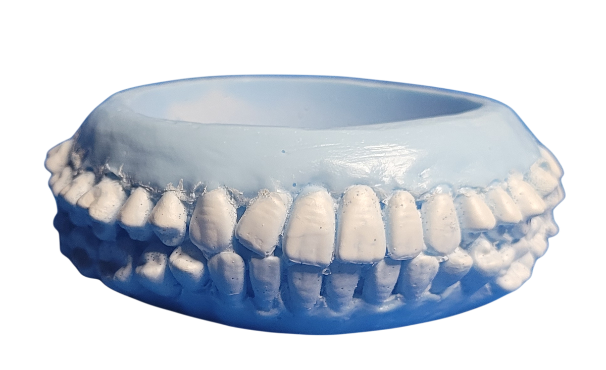 Blue teeth bangle