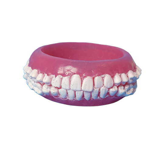 Classic teeth bangle