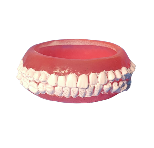 Classic teeth bangle