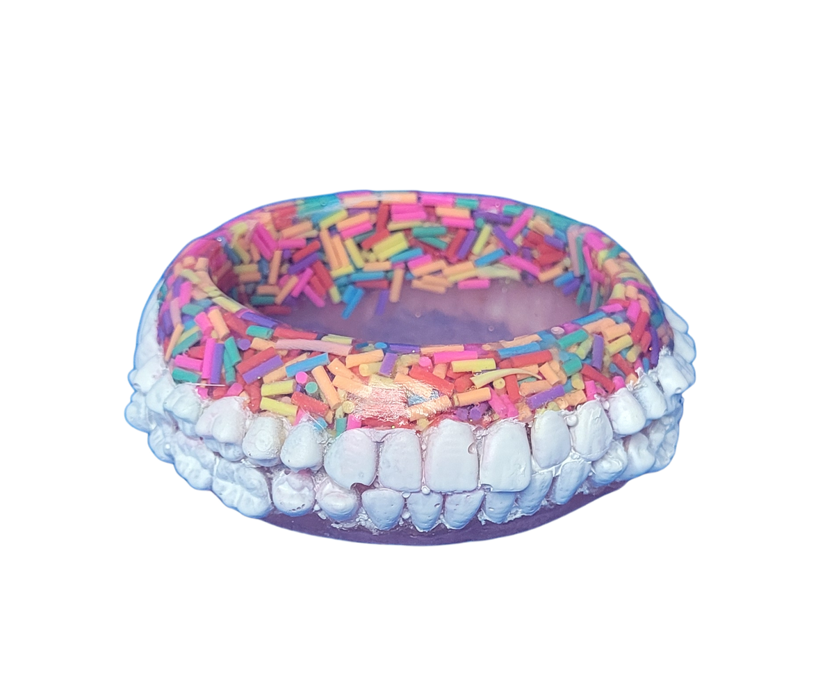 Sprinkles teeth bangle