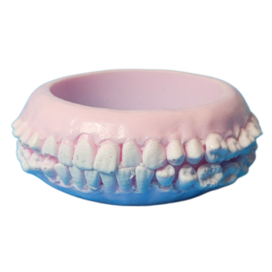 Pink teeth bangle